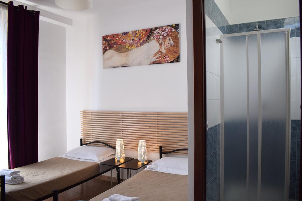 Hotel Sandy Roma